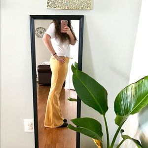 Bells, bell bottoms 
Color: amber